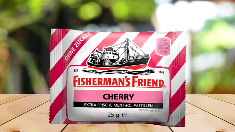 Kẹo cay con tàu không đường Fisherman's Friend cherry gói 25g