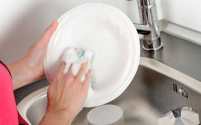 Cách sử dụng nước rửa chén Lipon Cách sử dụng nước rửa chén Lipon