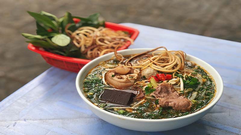 Tô bún bò đặc biệt