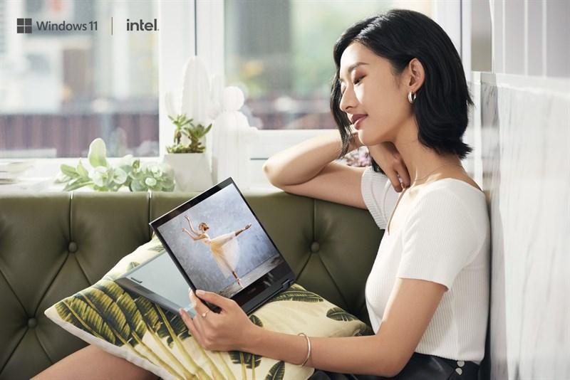 Thiết kế mỏng nhẹ của Asus Zenbook Flip UX363EA Thiết kế mỏng nhẹ của Asus Zenbook Flip UX363EA