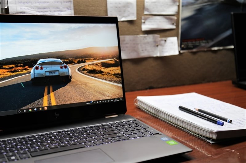 HP Spectre x360 đáp ứng mọi nhu cầu của bạn từ tác vụ văn phòng đến đồ họa, chơi game giải trí