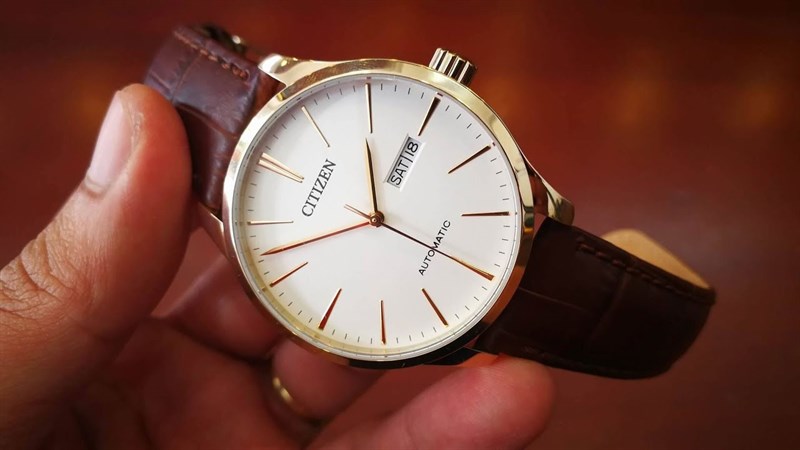 đông hồ thời trang đông hồ thời trang