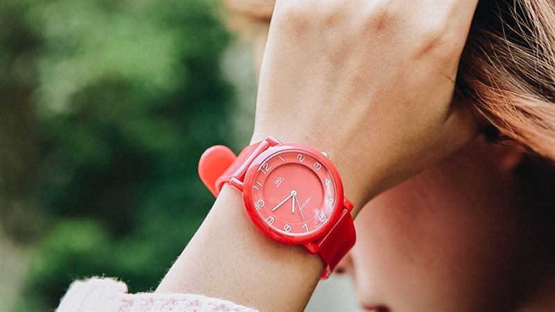 Đồng Hồ Kim Nam Nữ Dây Nhựa Q&Q VQ94J024Y Đỏ Đồng Hồ Kim Nam Nữ Dây Nhựa Q&Q VQ94J024Y Đỏ