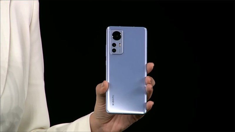 Trên tay Xiaomi 12 