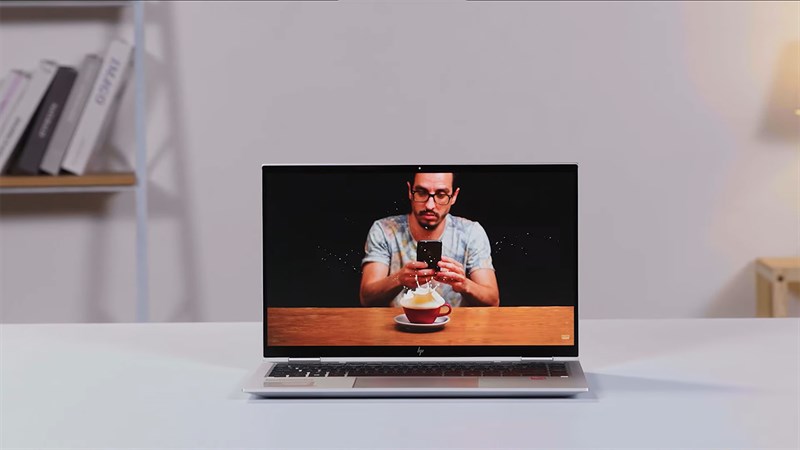 Laptop HP EliteBook X360 1030 G8 i7