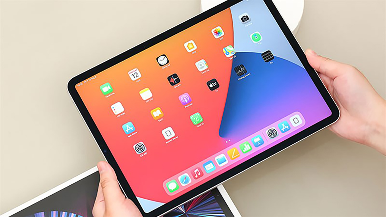 iPad Pro M1 được giảm giá sốc lên đến 1.2 triệu đồng tại TopZone