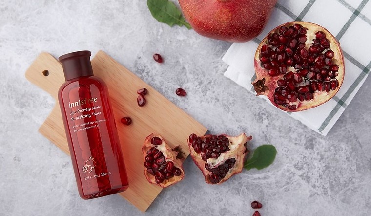Toner Innisfree lựu đỏ review thế nào? Có tốt cho da không?