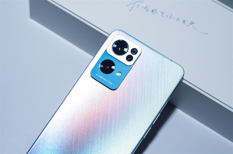 Cụm camera sau của OPPO Reno7 Pro.