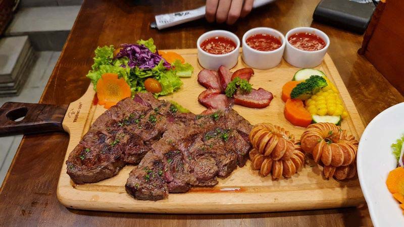 10 Nhà Hàng Beefsteak Ngon Nức Tiếng Tại Sài Gòn