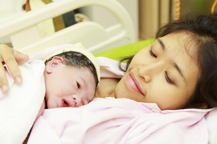 Bảo hiểm y tế cho trẻ sơ sinh - Thủ tục đăng ký cấp thẻ và mức hưởng