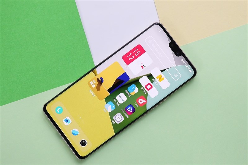 Vivo V23 Pro giá bao nhiêu?