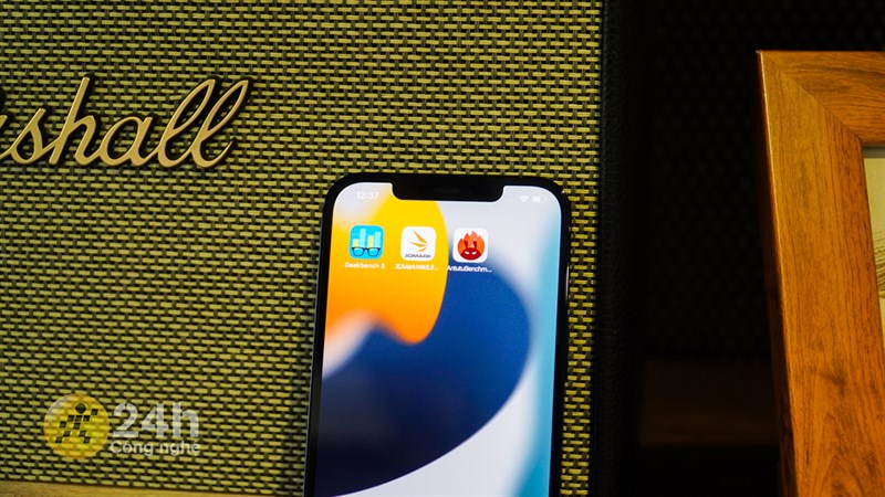 iPhone 12 Pro Max vẫn đạt điểm hiệu năng rất cao dù đã hơn 1 năm tuổi iPhone 12 Pro Max vẫn đạt điểm hiệu năng rất cao dù đã hơn 1 năm tuổi