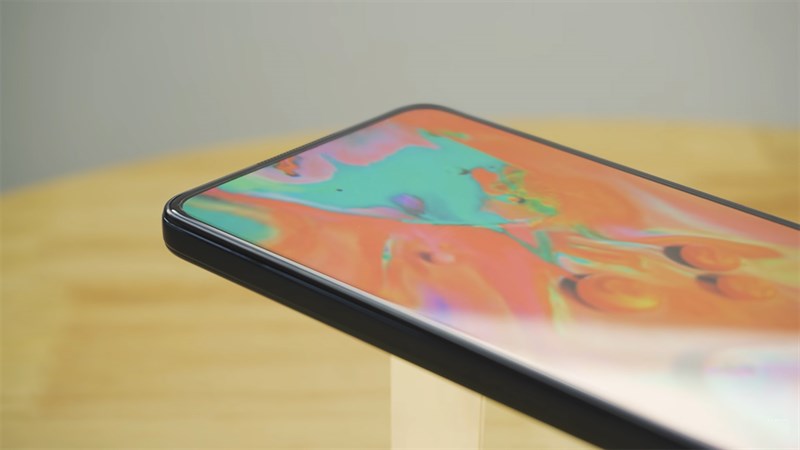 Xiaomi 11i Hypercharge được trang bị màn hình lớn với camera ẩn dưới màn hình Xiaomi 11i Hypercharge được trang bị màn hình lớn với camera ẩn dưới màn hình