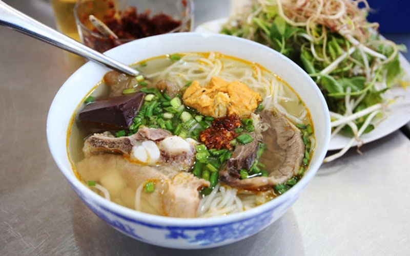 Bún bò Minh Anh giá rẻ