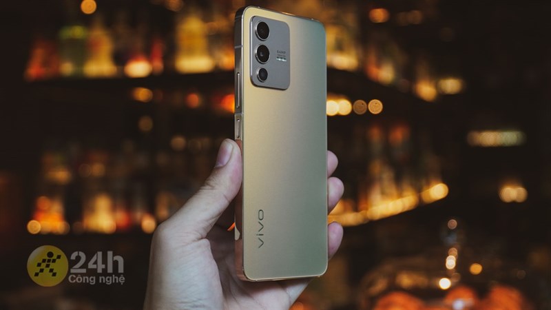 Cuốn hút mọi góc nhìn với công nghệ kính quang sắc.