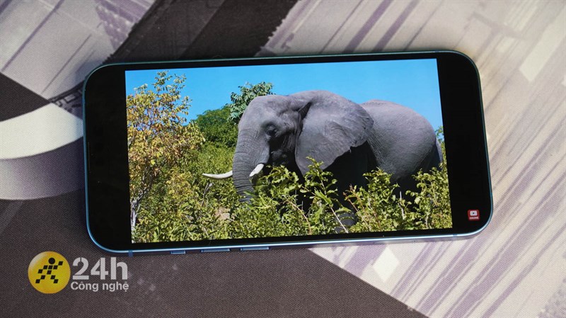 TOP 4 điện thoại có thiết kế đẹp không tỳ vết, mua làm quà tặng hay tự thưởng cho bản thân dịp năm mới đều rất xứng đáng! TOP 4 điện thoại có thiết kế đẹp không tỳ vết, mua làm quà tặng hay tự thưởng cho bản thân dịp năm mới đều rất xứng đáng!