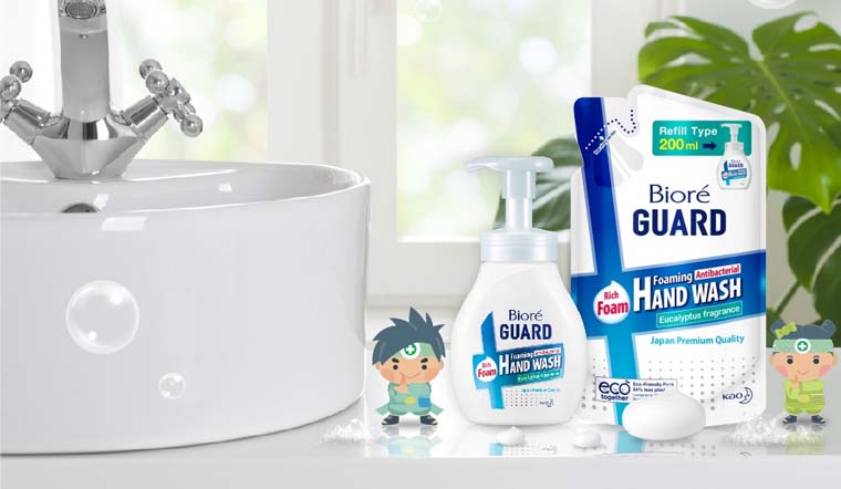 Review bọt rửa tay kháng khuẩn Bioré Guard hương khuynh diệp an toàn cho da
