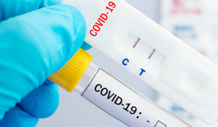 Bác sĩ hướng dẫn cách nhận biết dương tính giả khi tự test Covid-19 tại nhà