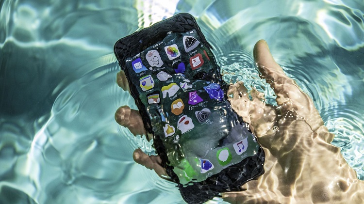 Màn hình điện thoại bị vào nước