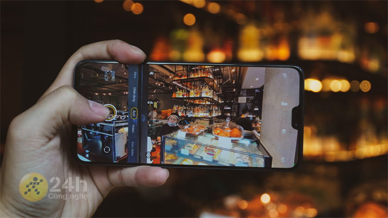 Các dòng điện thoại Vivo còn được đầu tư bộ camera cực chất.