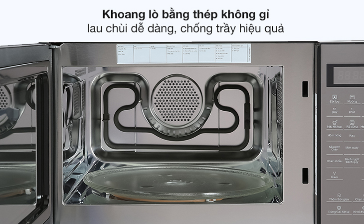 Khoang lò vi sóng có nướng Panasonic NN-CT66MBYUE 27 lít làm từ chất liệu thép không gỉ, bền đẹp, dễ vệ sinh