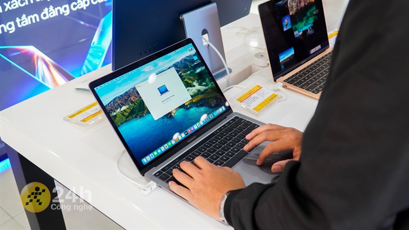 TGDĐ mở gian hàng trải nghiệm MacBook và iMac tại hơn 100 cửa hàng