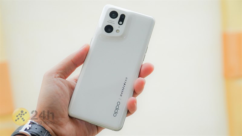 Hình ảnh trên tay OPPO Find X5 Pro 5G Hình ảnh trên tay OPPO Find X5 Pro 5G