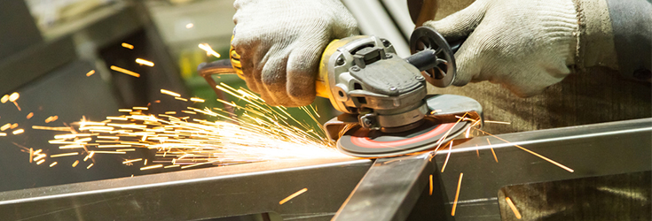 Nên chọn mua máy cắt sắt chất lượng đảm bảo để tiết kiệm điện năng và chi phí sửa chữa