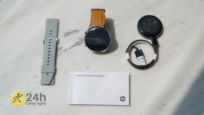 Phụ kiện đi kèm với chiếc đồng hồ Xiaomi Watch S1