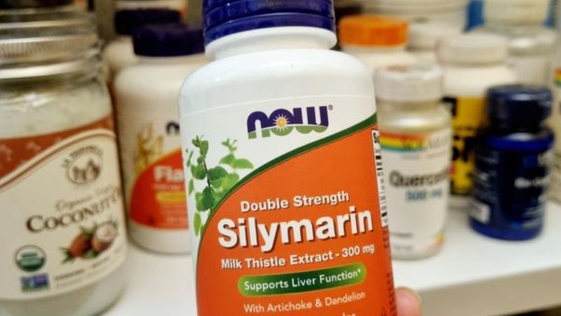 Mỗi viên nang Double Strength Silymarinc chứa 300mg chiết xuất kế sữa