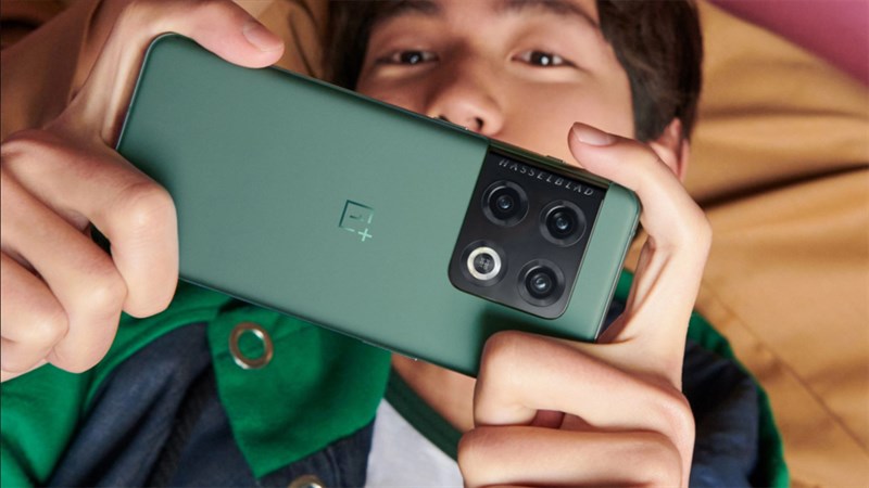 Với viên pin 5.000 mAh cùng sạc nhanh 80 W, OnePlus 10 Pro sẽ mang đến thời gian sử dụng ấn tượng Với viên pin 5.000 mAh cùng sạc nhanh 80 W, OnePlus 10 Pro sẽ mang đến thời gian sử dụng ấn tượng