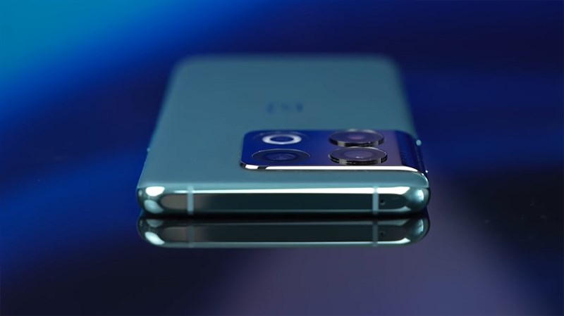 Cạnh trên cùng của OnePlus 10 Pro