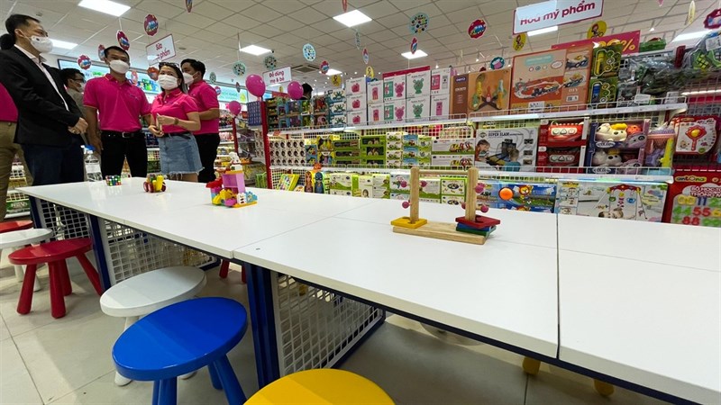 Không gian mua sắm đồ chơi trẻ em tại AVAKids Không gian mua sắm đồ chơi trẻ em tại AVAKids