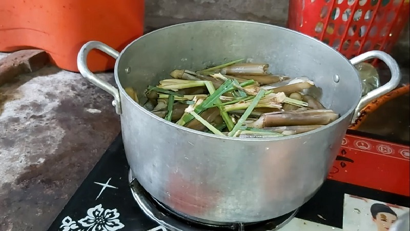 How to make attractive, delicious beer-steamed nail snails