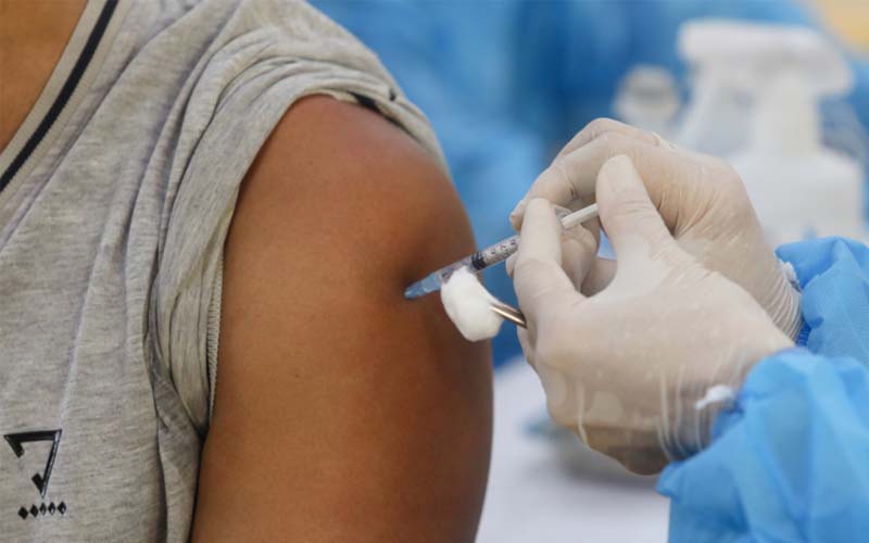 Cần tiêm mũi 3 vaccine phòng covid-19