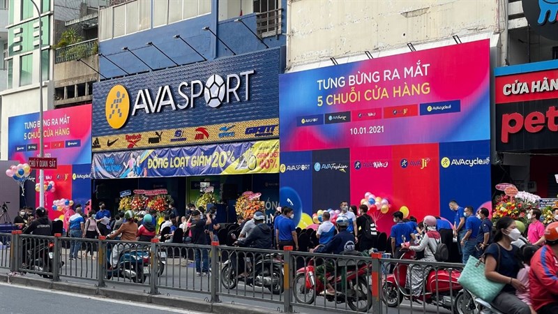 Thế Giới Di Động: Nơi bạn có thể mua tất tần tật từ quần áo, trang sức, đồ công nghệ,… Cùng lên đồ đi chơi Tết thôi!