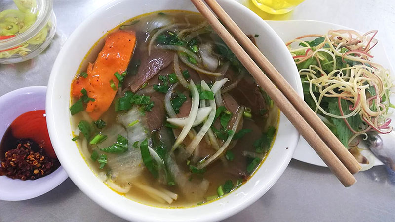 Bún bò O Tâm thơm ngon, hấp dẫn