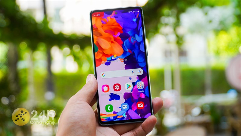 Galaxy S20 FE vẫn là một thiết bị rất đáng mua ở thời điểm hiện tại.