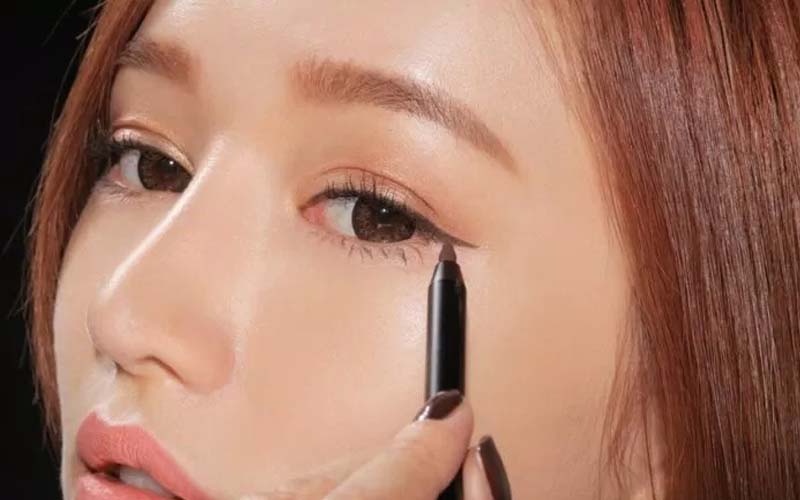 Eyeliner/ chì kẻ mắt