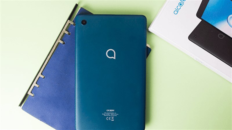 Mua máy tính bảng cho con học online? Đừng bỏ qua Alcatel với màn hình vừa to, pin vừa trâu mà giá lại 