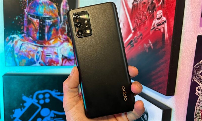 OPPO Reno6 Lite với phiên bản màu đen sang trọng