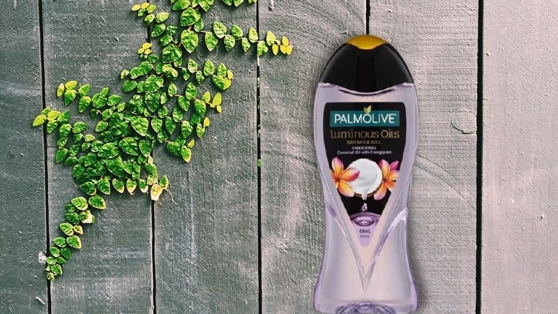 Dầu tắm Palmolive dầu dừa và hoa sứ