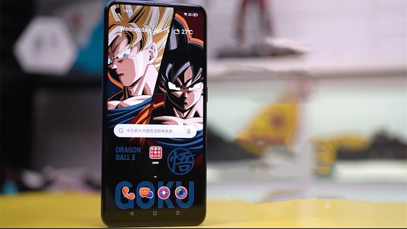 Realme GT Neo 2 Dragon Ball có màn hình đẹp và tần số quét 120 Hz