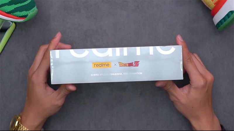 Dòng chữ Realme x Dragon Ball Z bắt mắt
