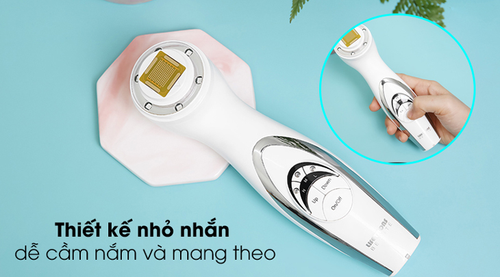 Máy massage nâng cơ và tái tạo da chuyên sâu Lifetrons RF-700 có thiết kế nhỏ nhắn xinh xắn với trọng lượng 115g.