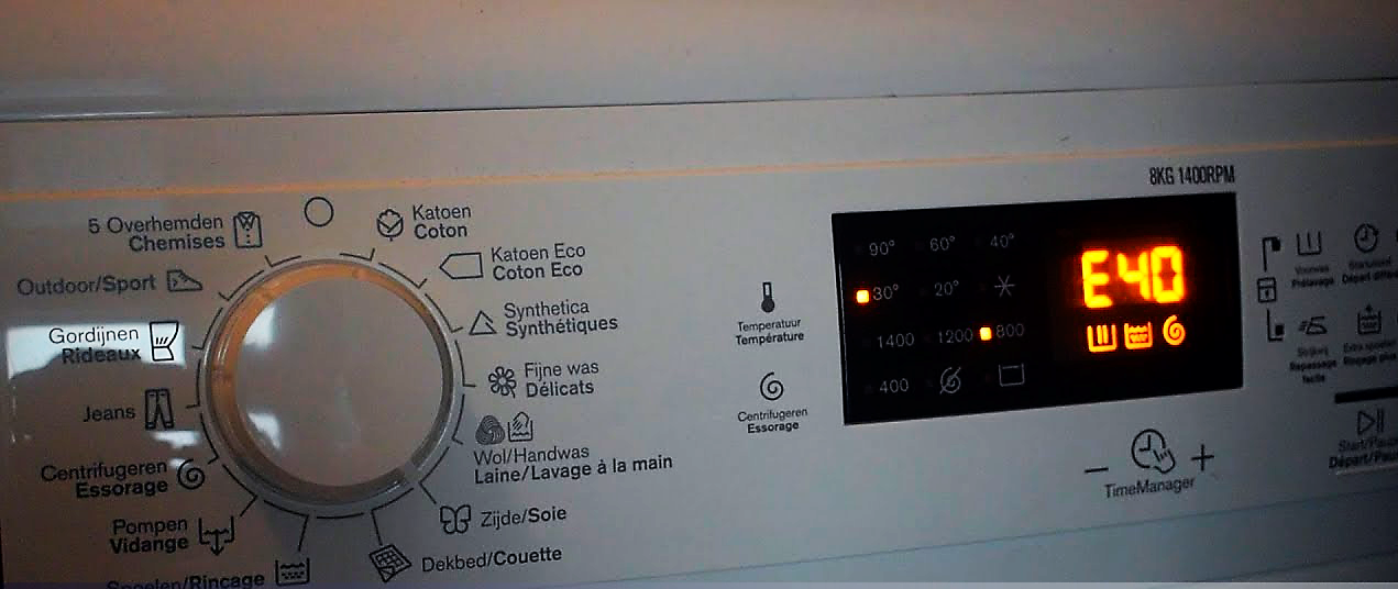 Làm sao để nhận biết máy giặt gặp lỗi E40?