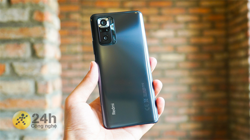 Thiết kế nguyên khối vô cùng chắc tay của Redmi Note 10 Pro