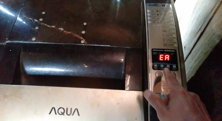 What is Aqua washing machine EA error and how to fix it quickly
