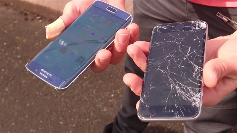 Разбил самсунг. Разбитый самсунг галакси с 6. Разбитый Samsung Galaxy s6. Samsung Galaxy a3 2015 разбитый. Broken Samsung s6.