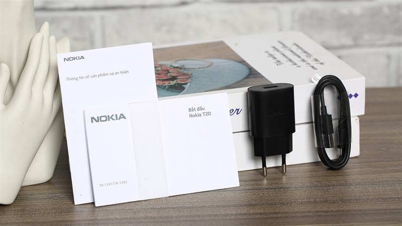 Trên tay Nokia T20 chính hãng tại Việt Nam: Thiết kế đơn giản, màn hình sắc nét, pin lớn 8.200 mAh

        
        
        
            25/02